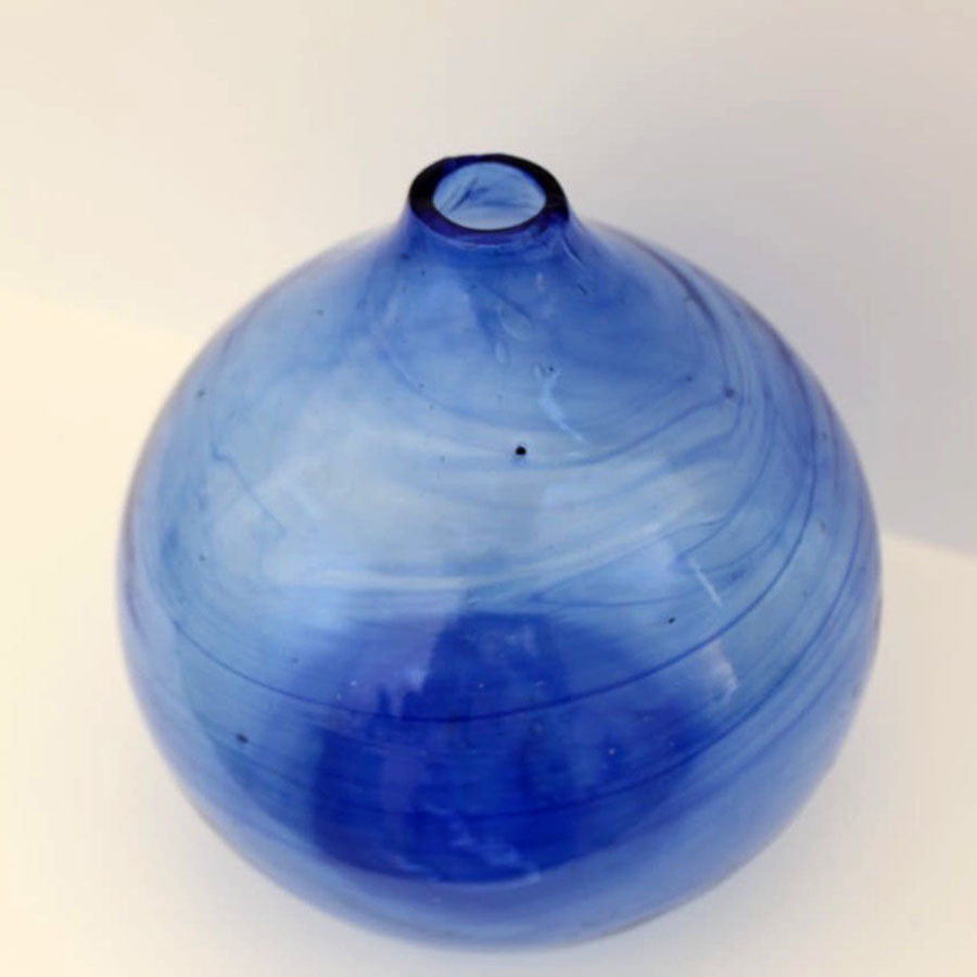 Vase boule pour Green Glass Recycling Initiative