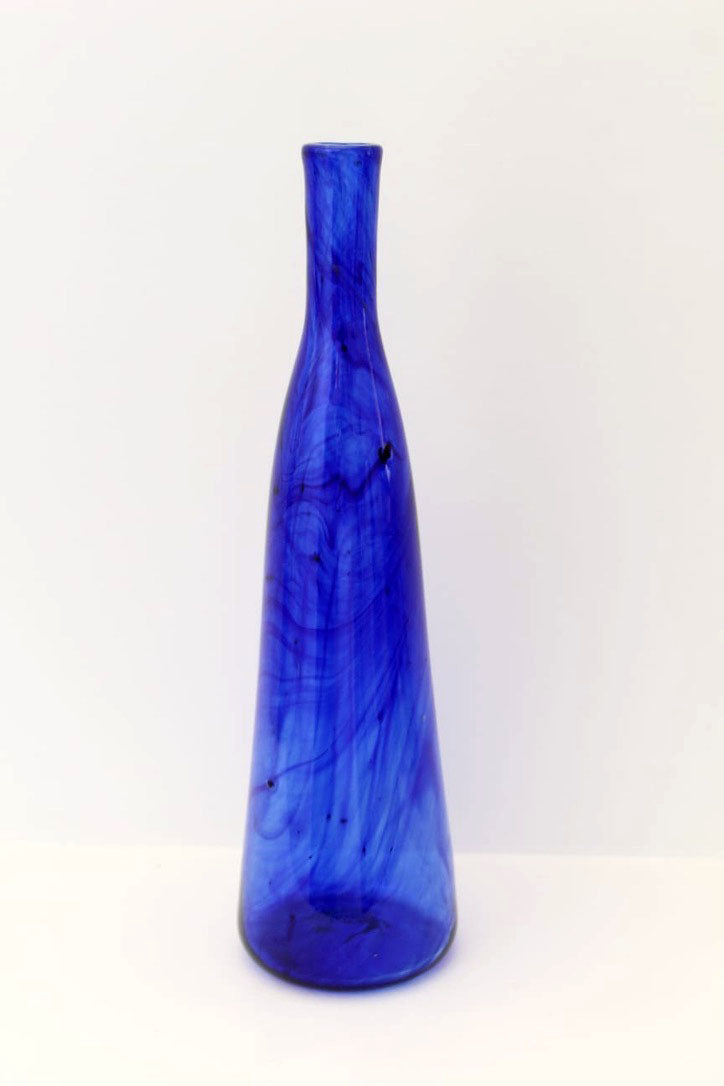 Vase longiligne pour Green Glass Recycling Initiative